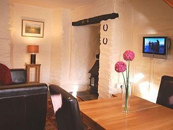 Home Place Farmhouse Spa - B&B Challacombe 외부 사진