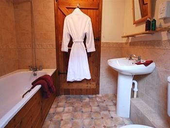 Home Place Farmhouse Spa - B&B Challacombe 외부 사진